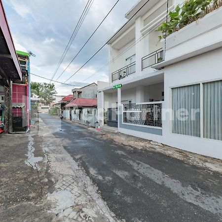 Ana Guest House Syariah Mitra Reddoorz Banjarbaru Kültér fotó